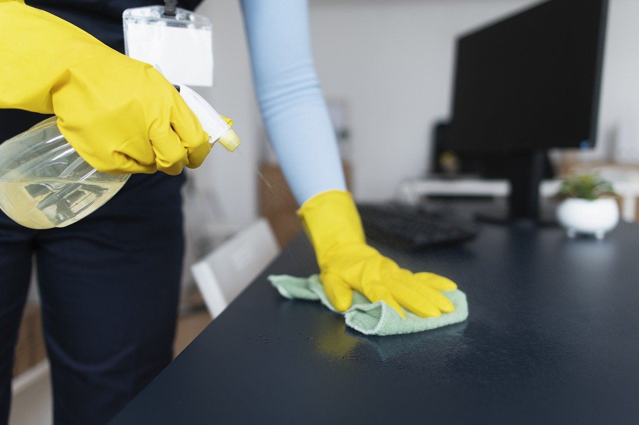 Cleaning Table